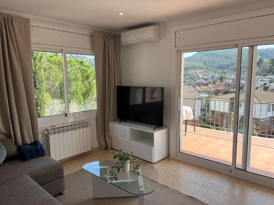 Lux Spa 2 Barcelona Vallirana Kültér fotó