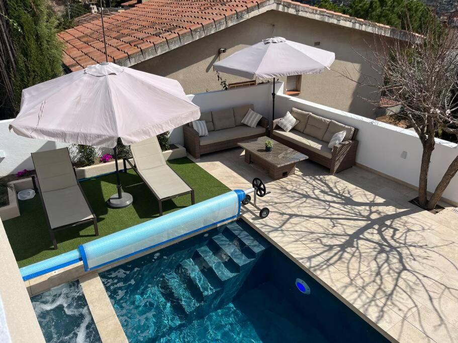 Lux Spa 2 Barcelona Vallirana Kültér fotó