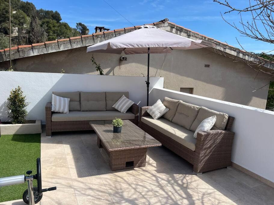 Lux Spa 2 Barcelona Vallirana Kültér fotó